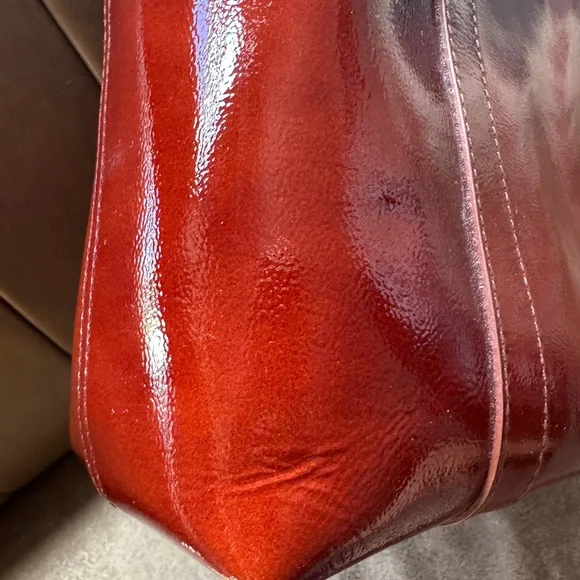 Sézane Red Mahogany The Tote Patent Leather Bag - Picture 3 of 9